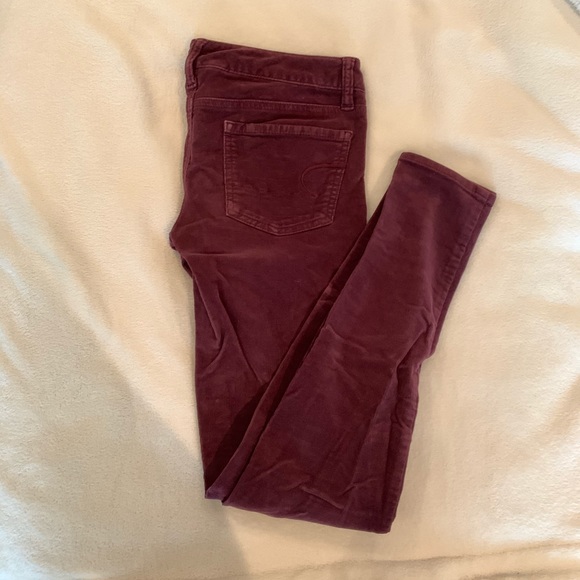 American Eagle Burgundy Corduroy Jeans Size 0 - Picture 4 of 4